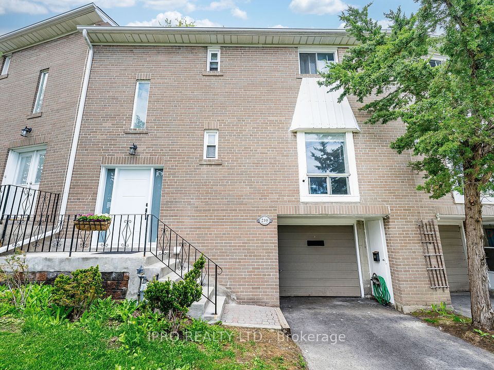 #210 - 55 Rameau Drive, Toronto, ON M2H 1T6