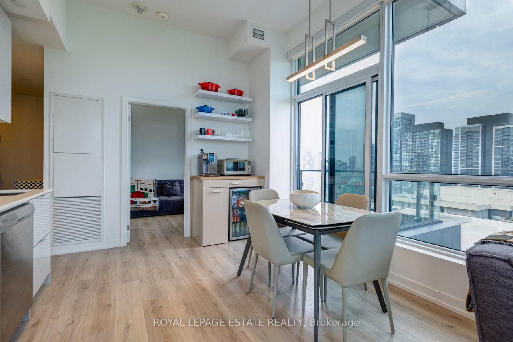 2 Bedrooms Condo at 395 Bloor, Toronto For sale