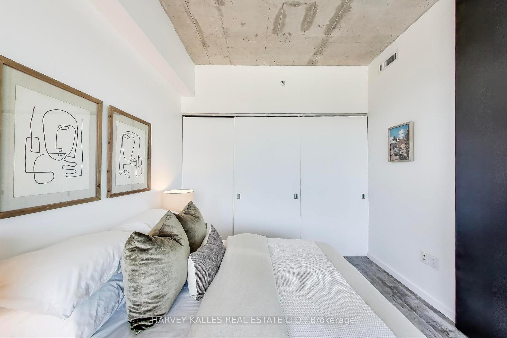 2 Bedrooms Condo at 170 Bayview,  Toronto For sale