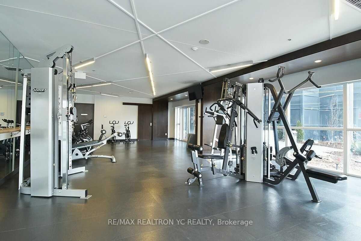 2 Bedrooms Condo at 352 Front, Toronto For sale