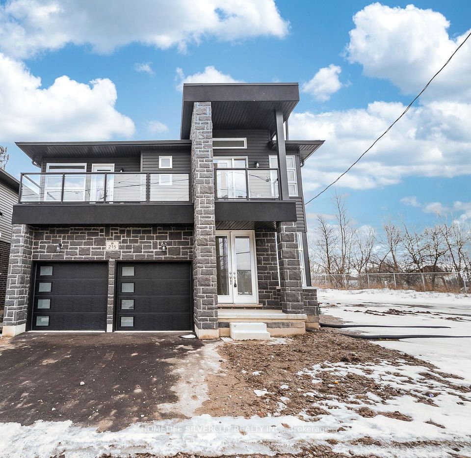 215 Southworth