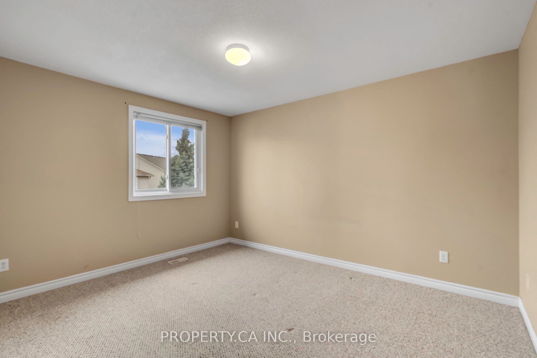 294 Huck Crescent