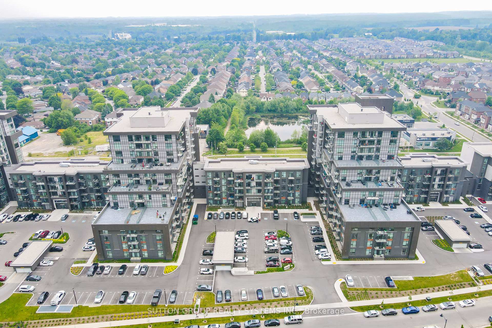 2 Bedrooms Condo at 460 Dundas, Hamilton For sale