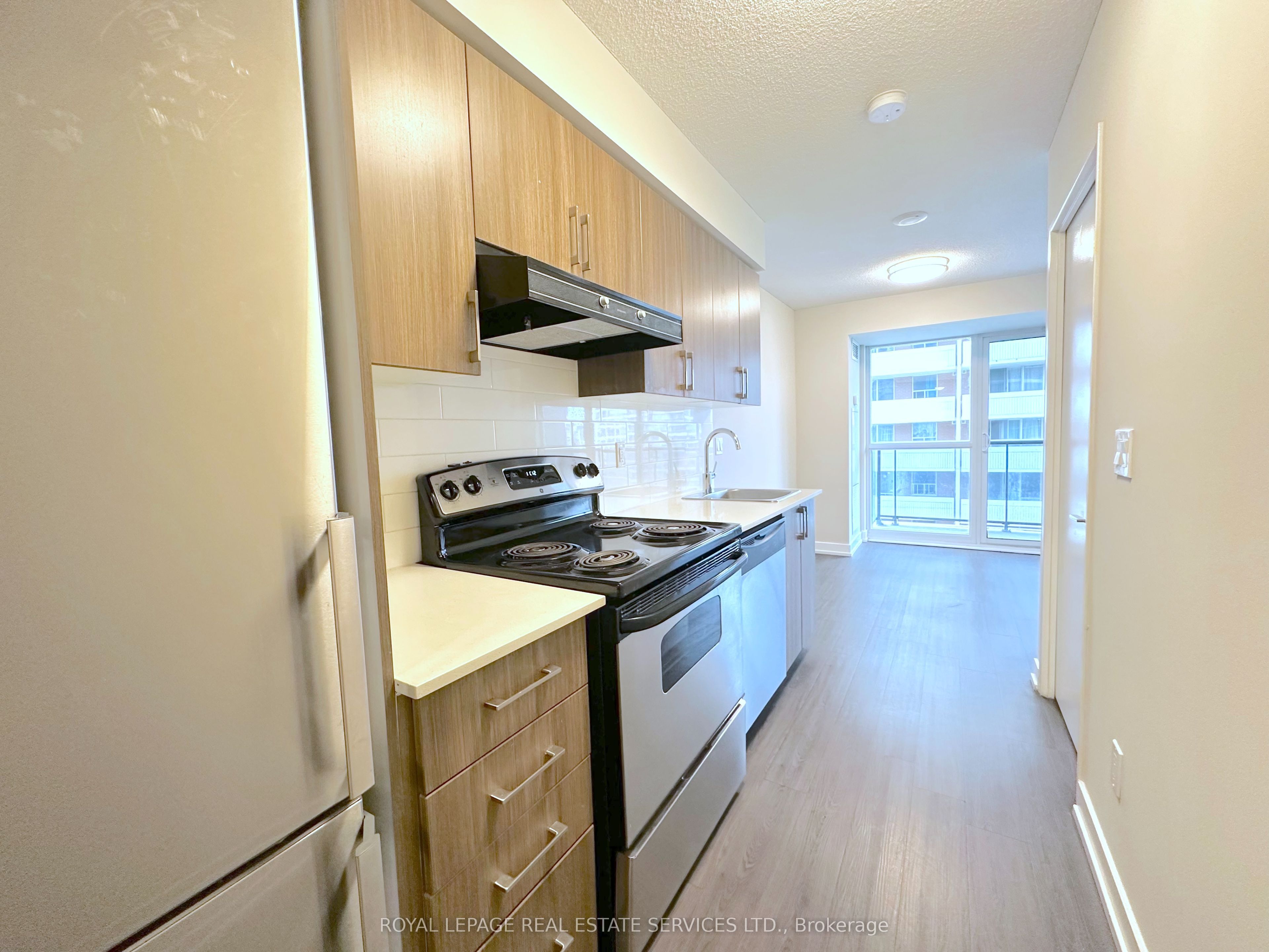 561 Sherbourne Street, #1709