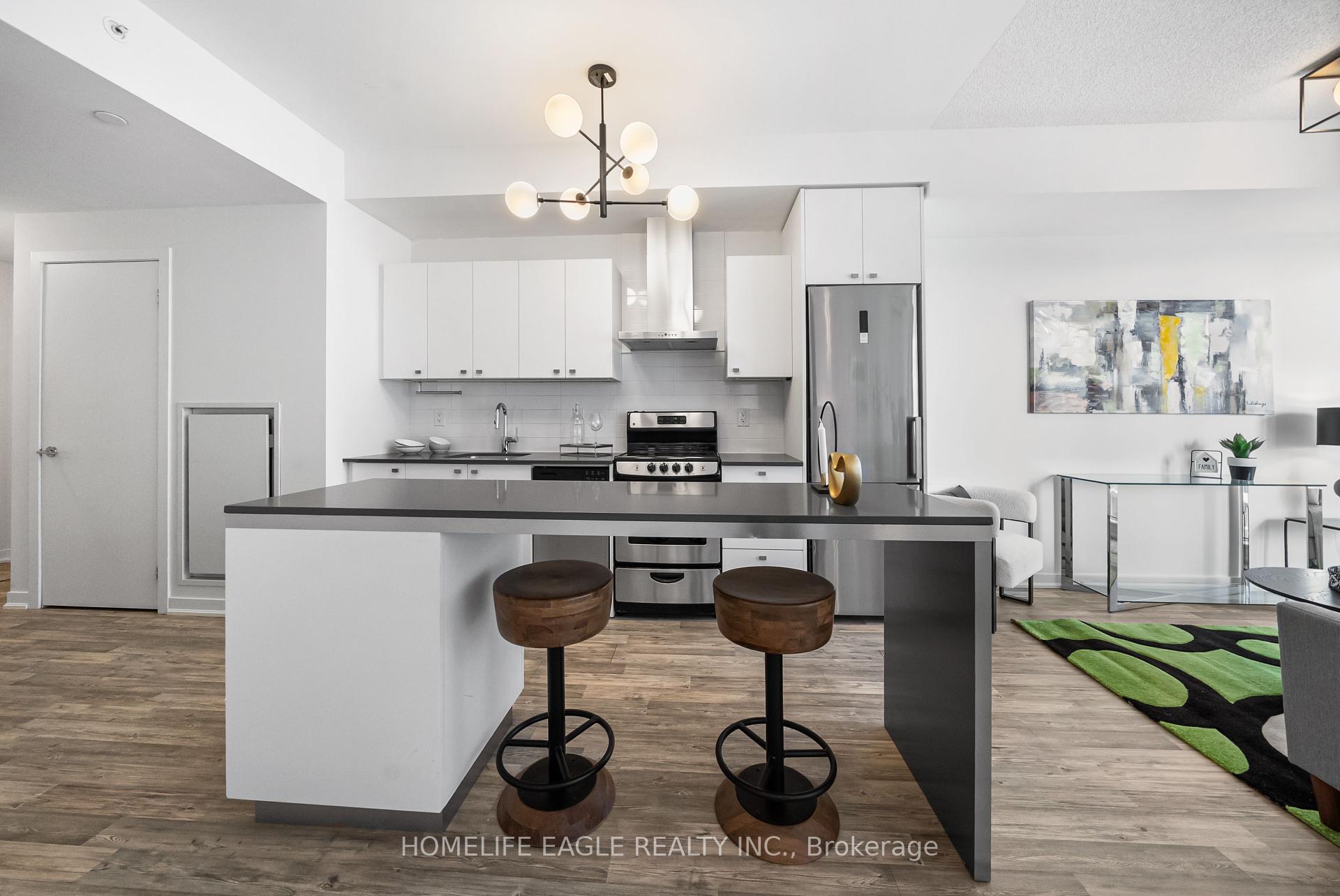 2 Bedrooms Condo at 51 East Liberty, Toronto For sale