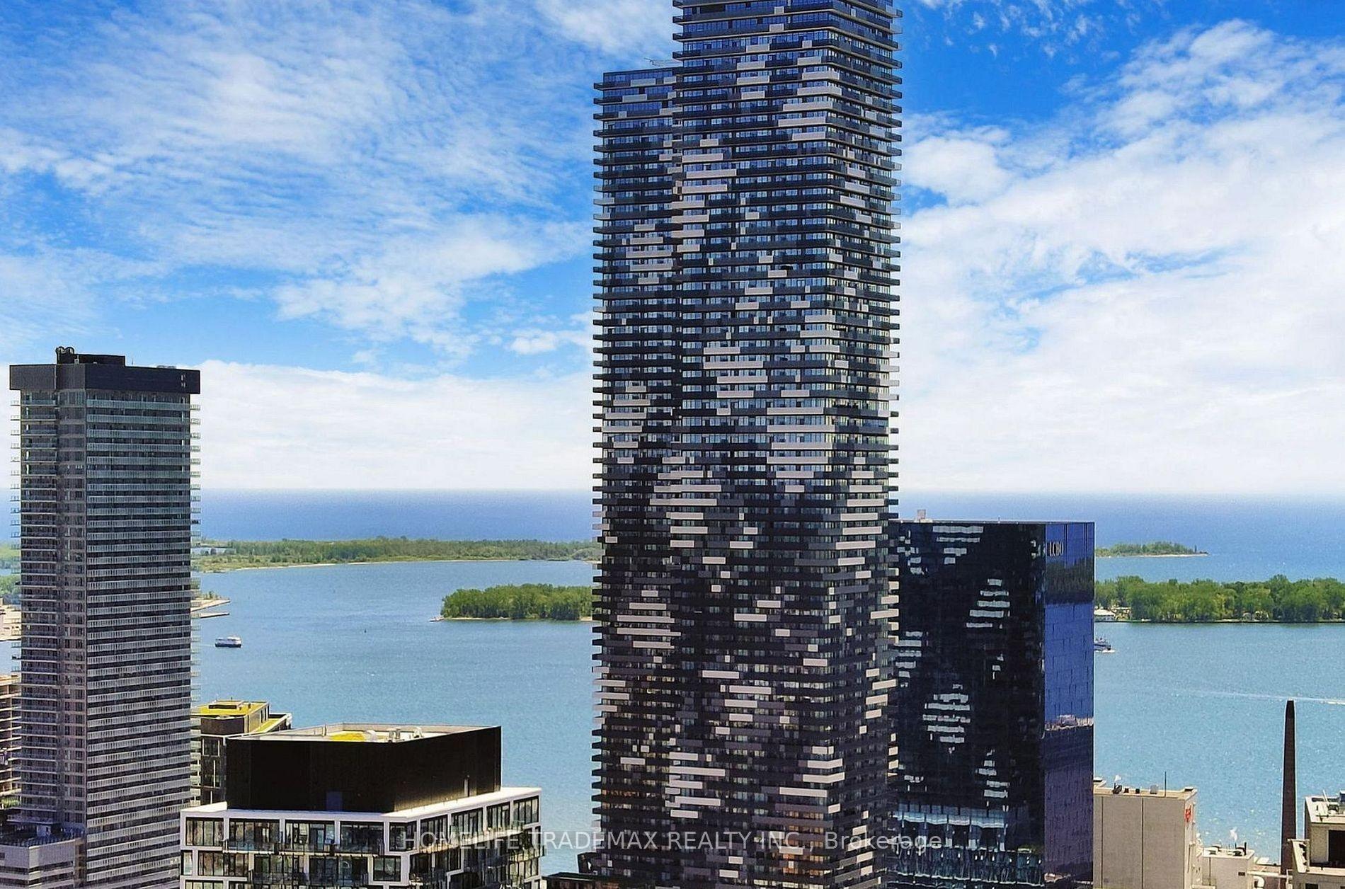 2 Bedrooms Condo at 88 Scott,  Toronto For sale