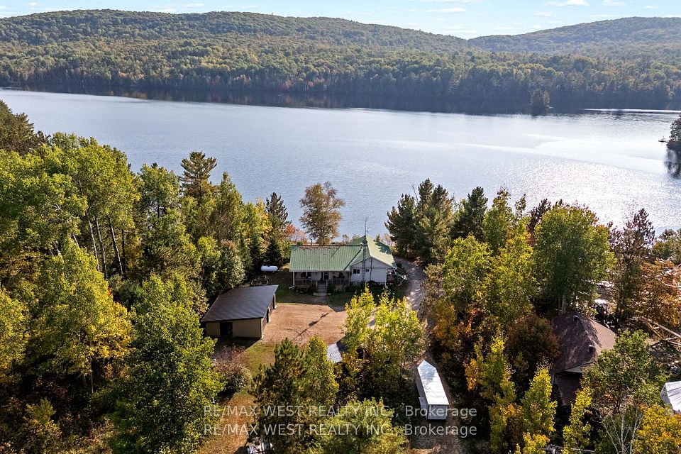 558 Mccauley Lake