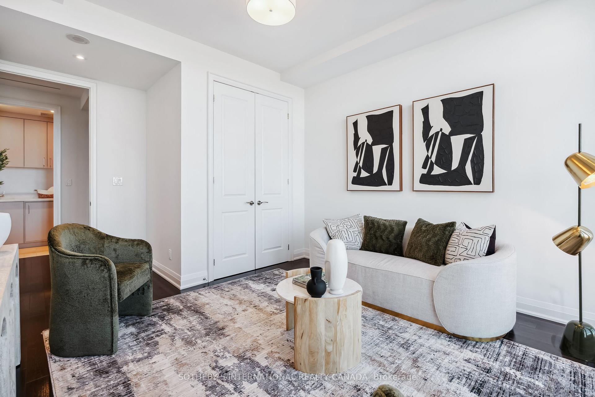 3 Bedrooms Condo at 1 Bedford, Toronto For sale