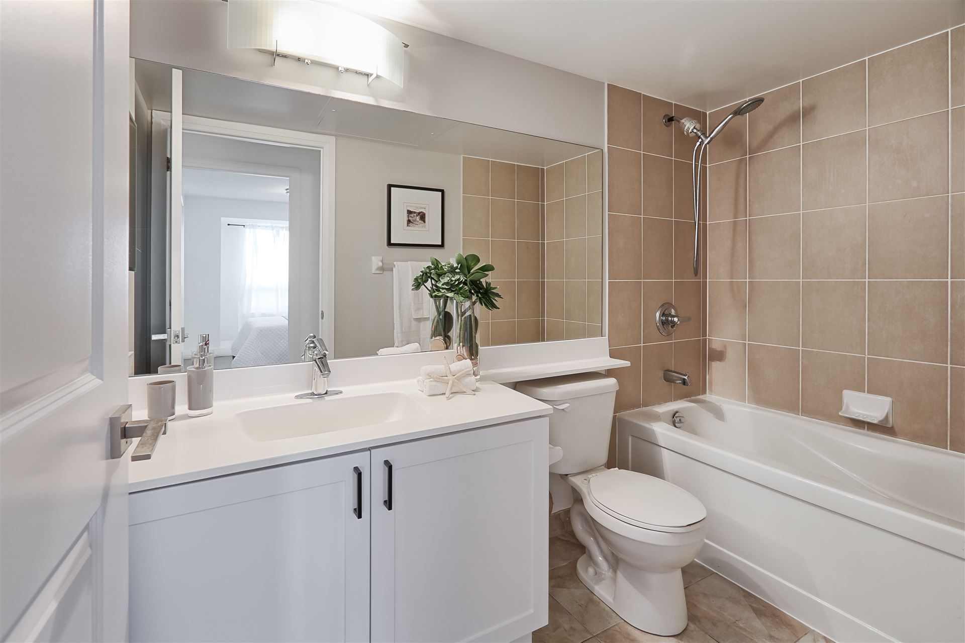 1070 Sheppard Avenue W 912