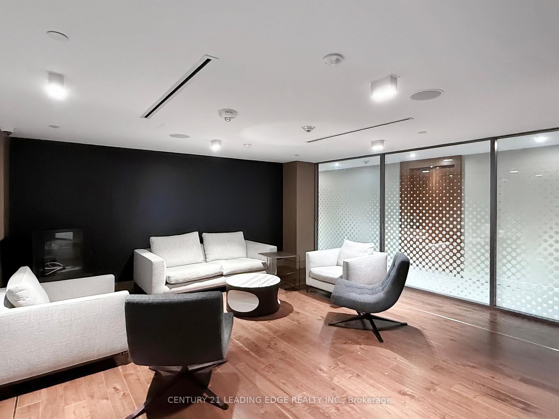 1 Bedroom Condo at 15 Queens,  Toronto For sale
