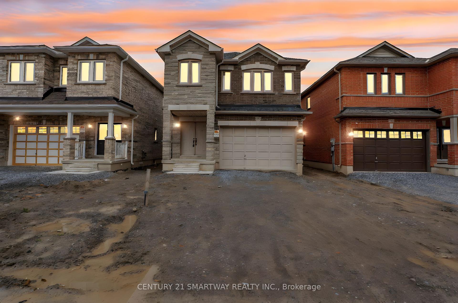12 Huntsworth Avenue, Thorold, ON L2V 5G7