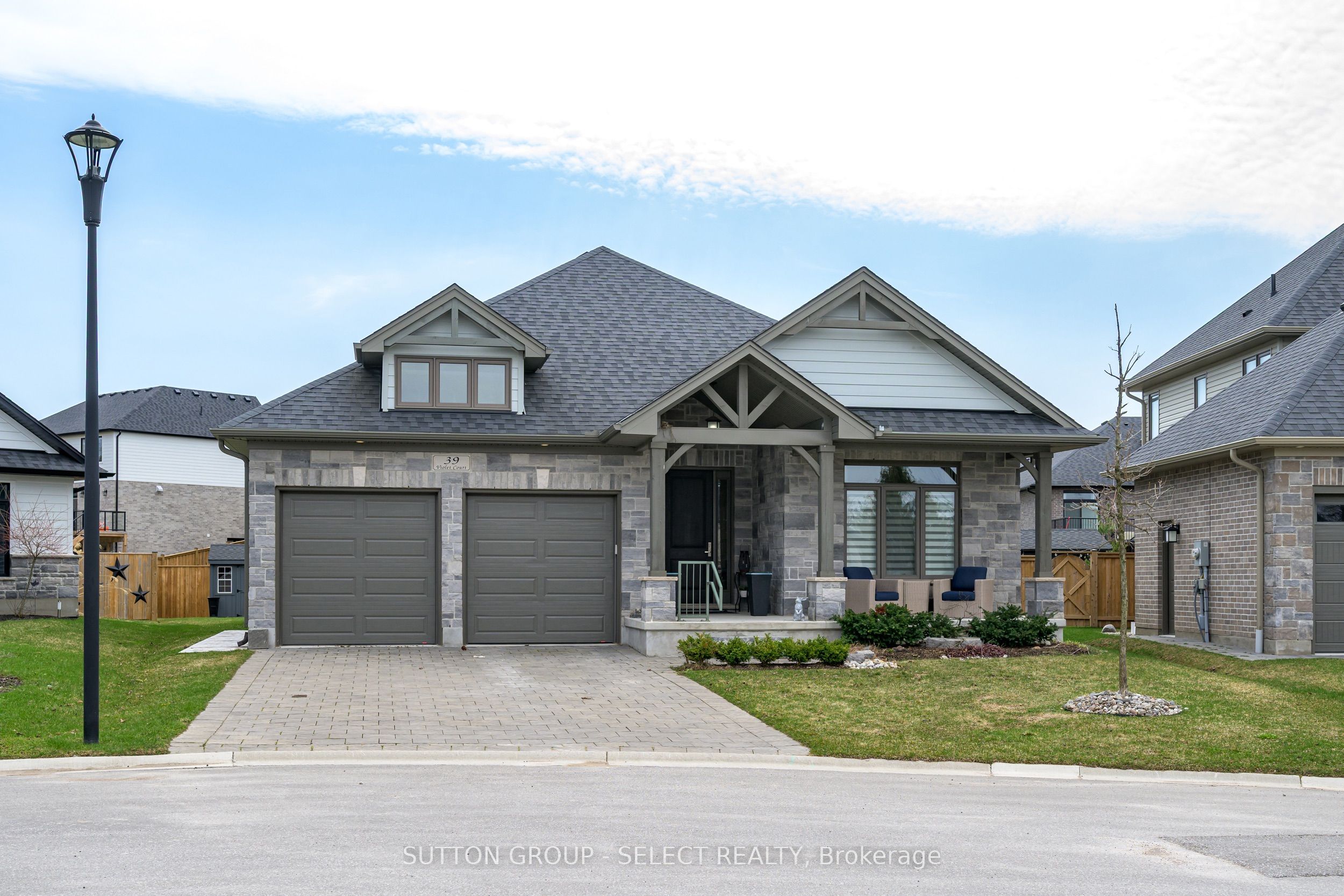 39 Violet Court, Middlesex Centre, ON N0M 2A0