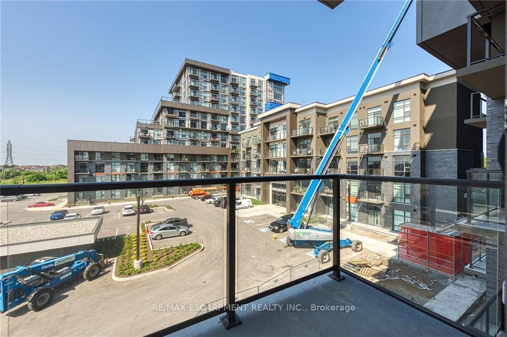 1 Bedroom Condo at 460 Dundas,  Hamilton For sale