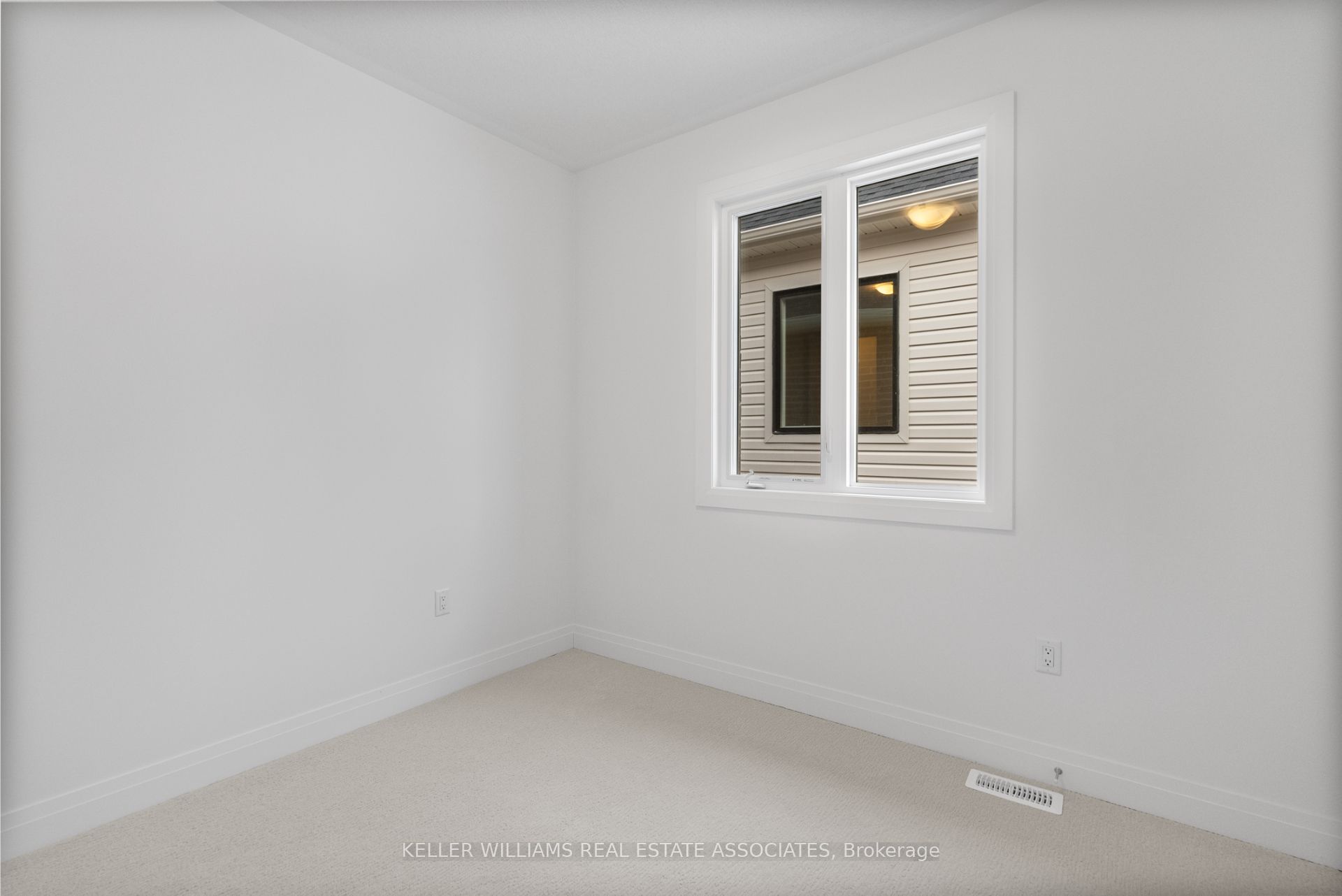 16 Aster Woods Drive