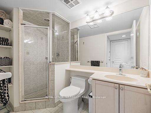 3 Bedrooms Condo at 15 Northtown, Toronto For sale
