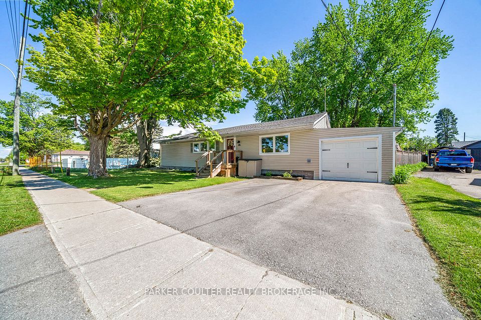 22 Centre Street, Essa, ON L0M 1B0