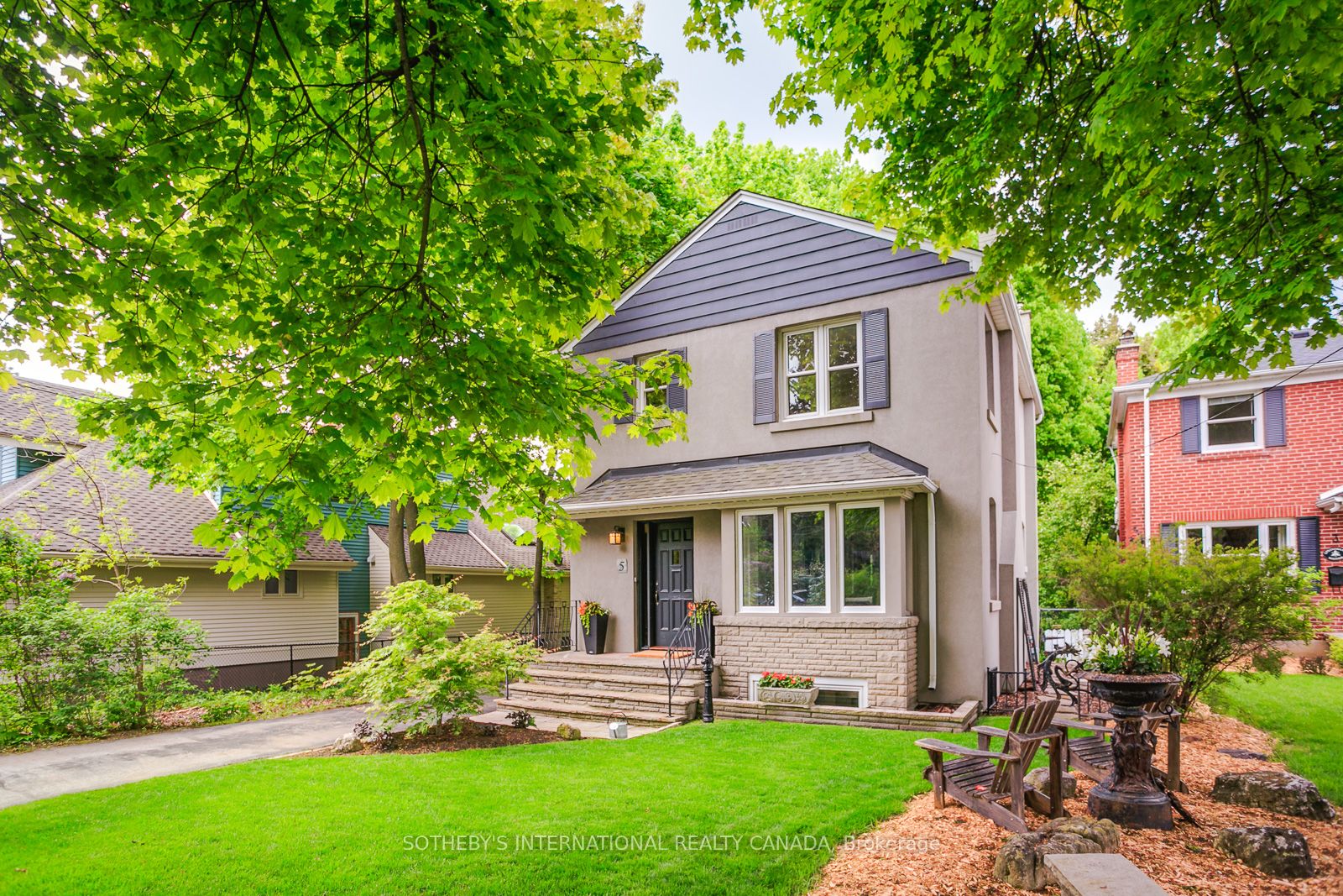 5 Springbank Avenue
