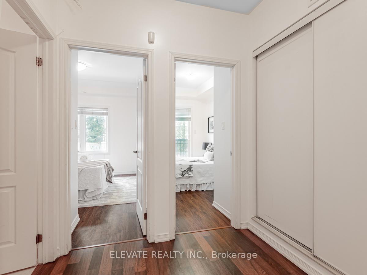 2 Bedrooms Condo at 15 Coneflower, Toronto For sale