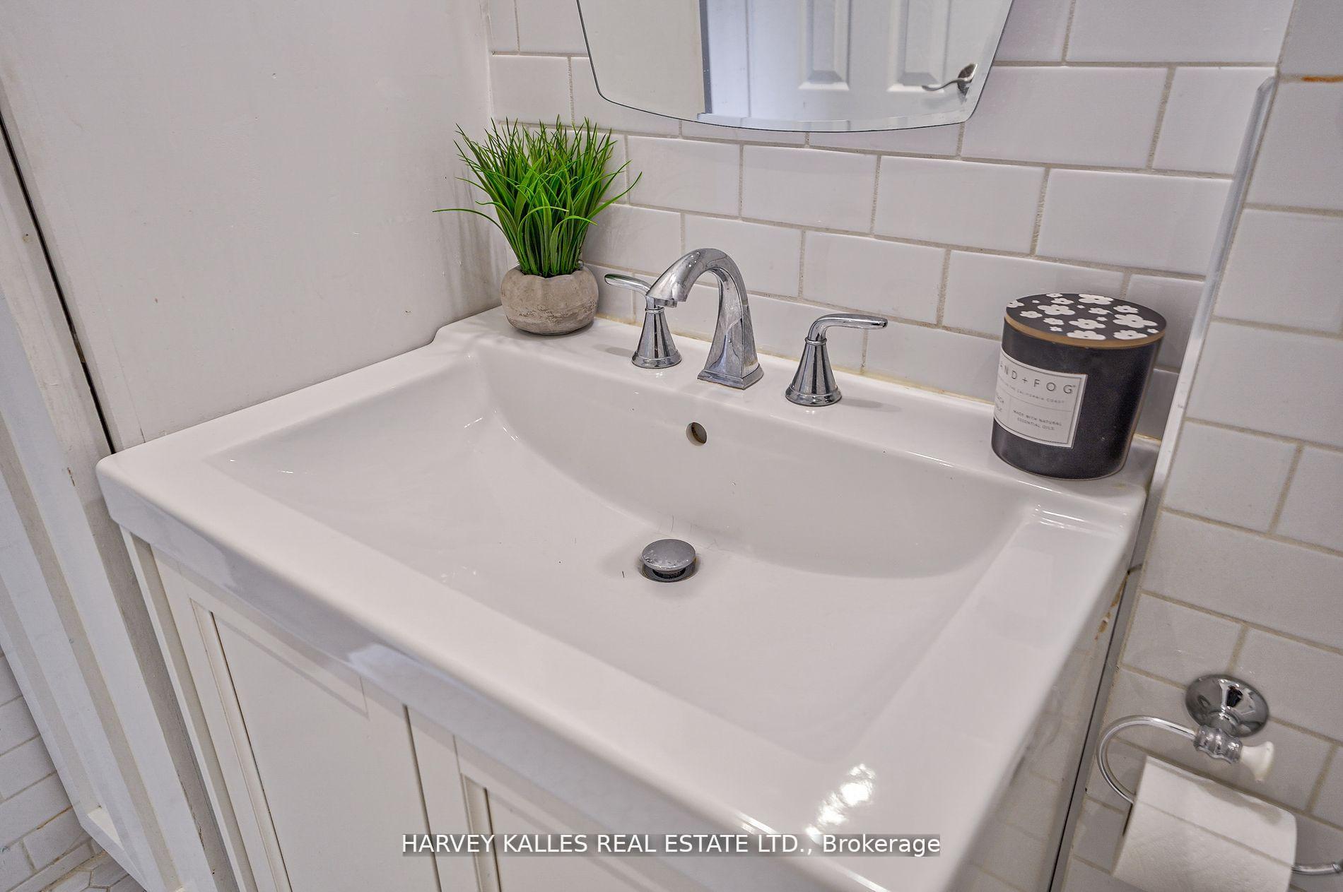 106 Gloucester Grove