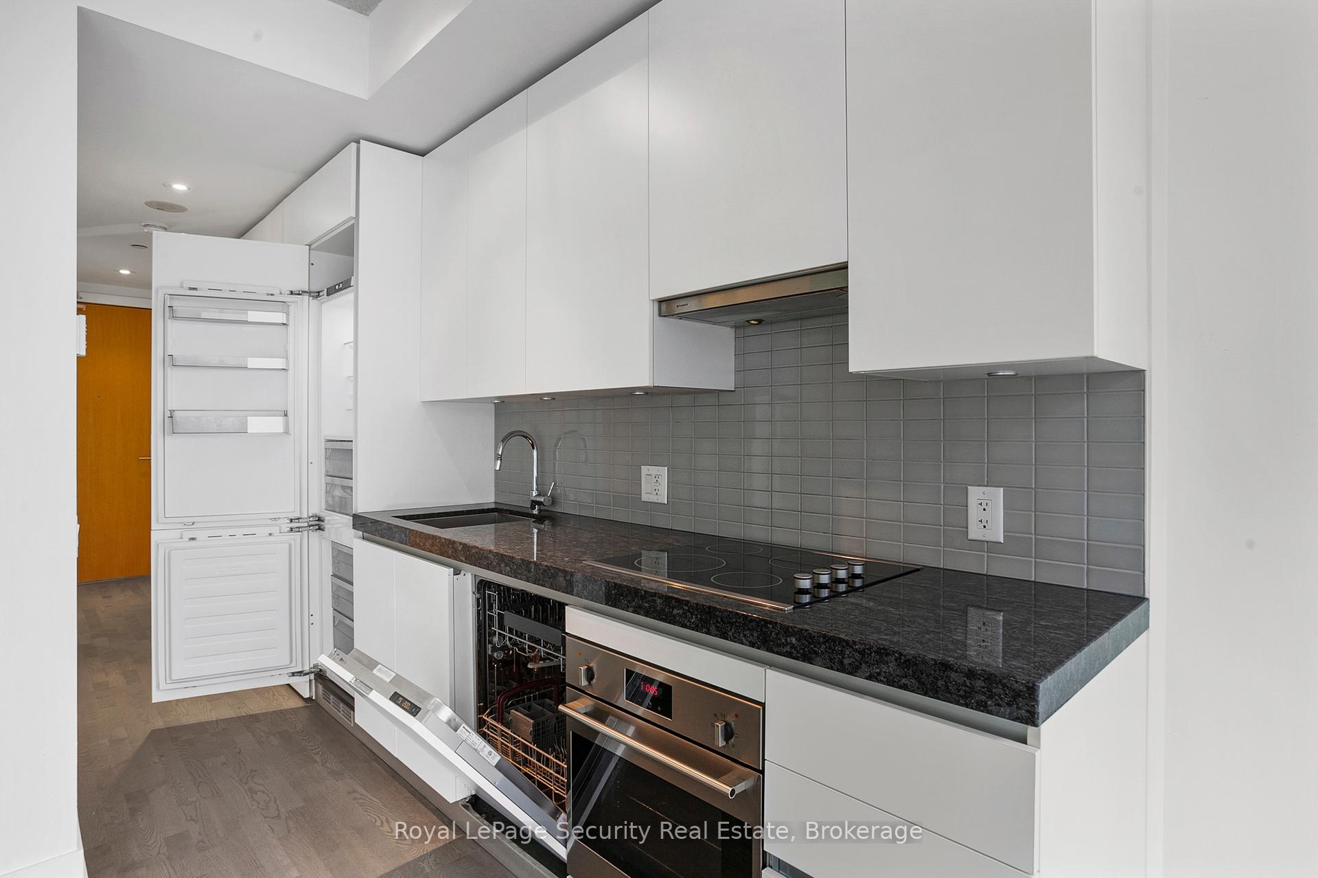 1 Bedroom Condo at 629 King, Toronto For sale