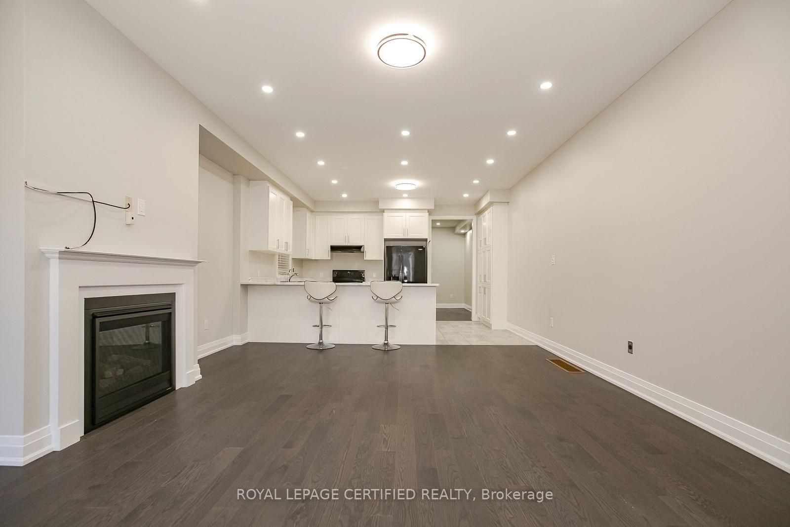 32 Dalbeattie Drive