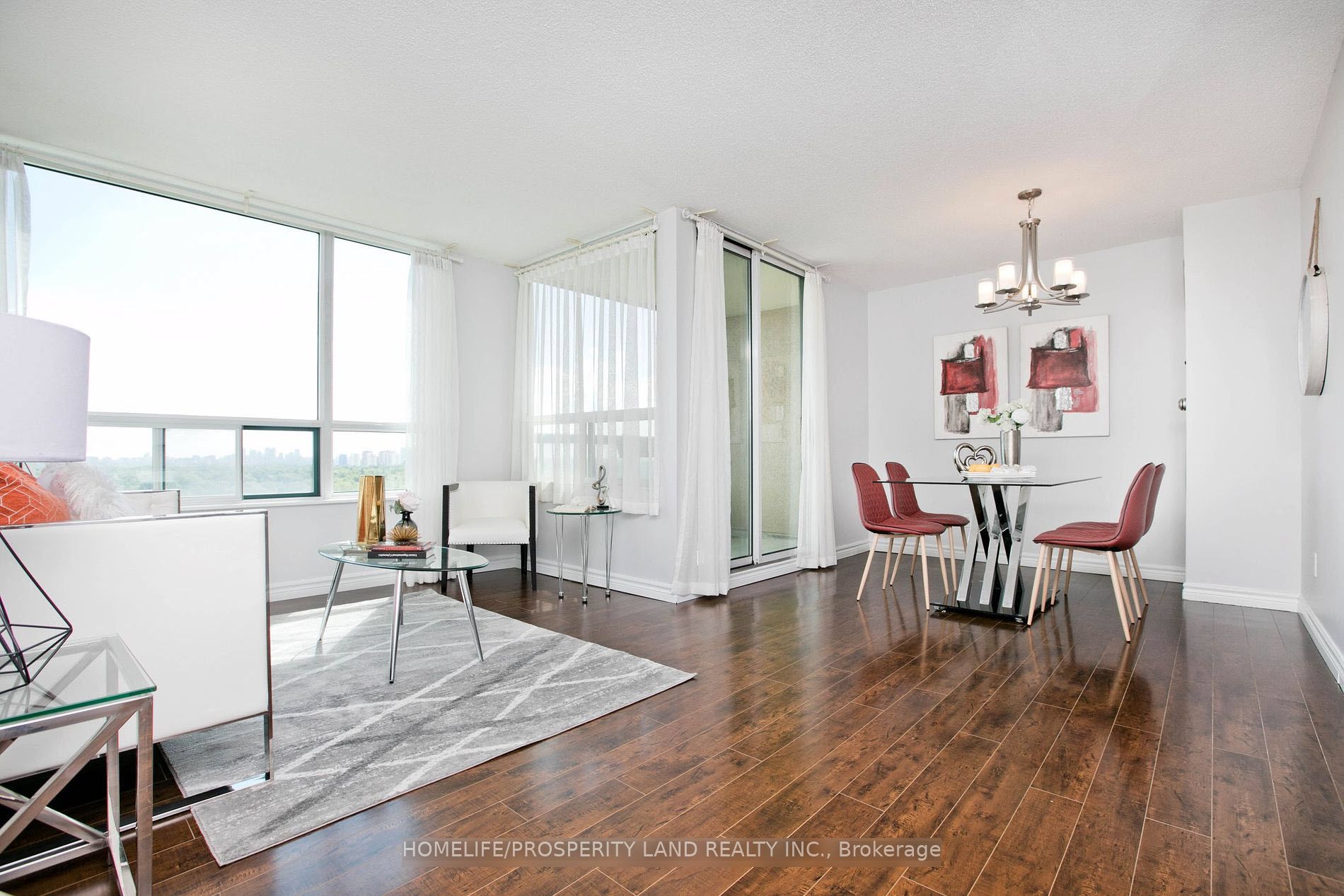 238 Doris Avenue, #2006