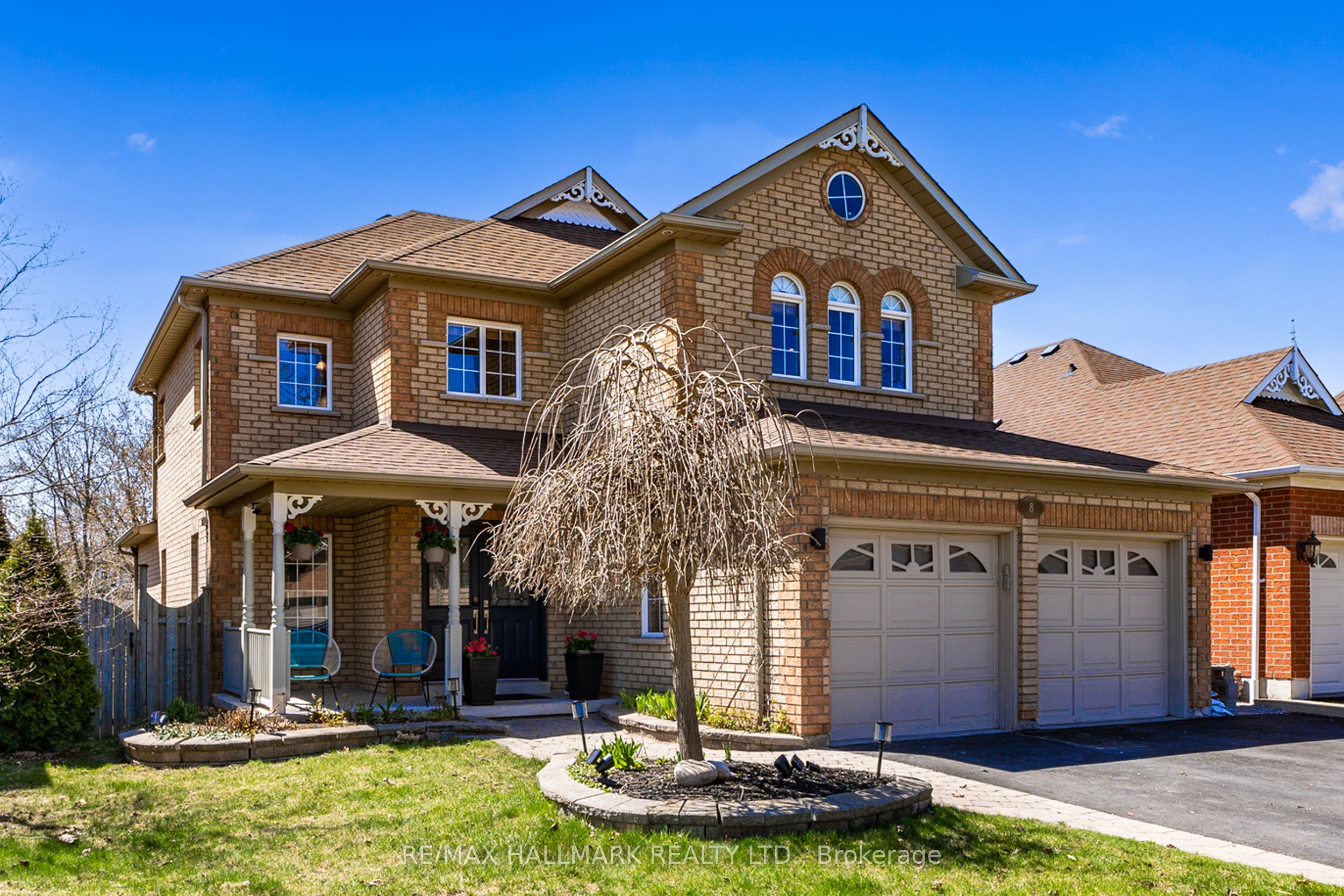 8 Arnold Crescent
