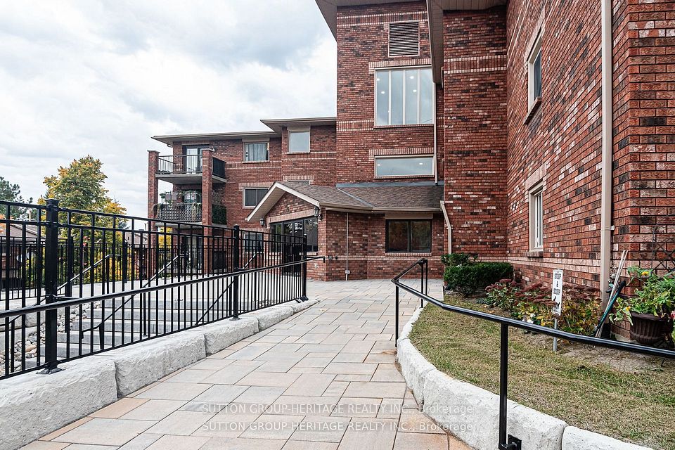 1 Quail Crescent