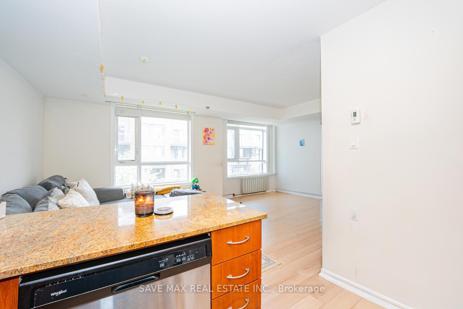 2 Bedrooms Condo at 1070 Progress, Toronto For sale
