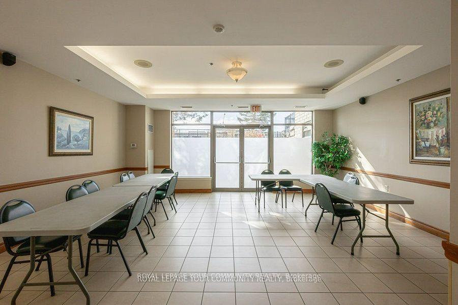 2 Bedrooms Condo at 2500 Rutherford, Vaughan For sale