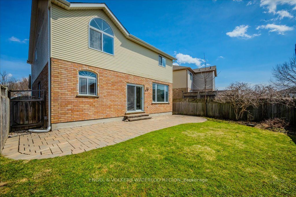 705 Breakwater Crescent