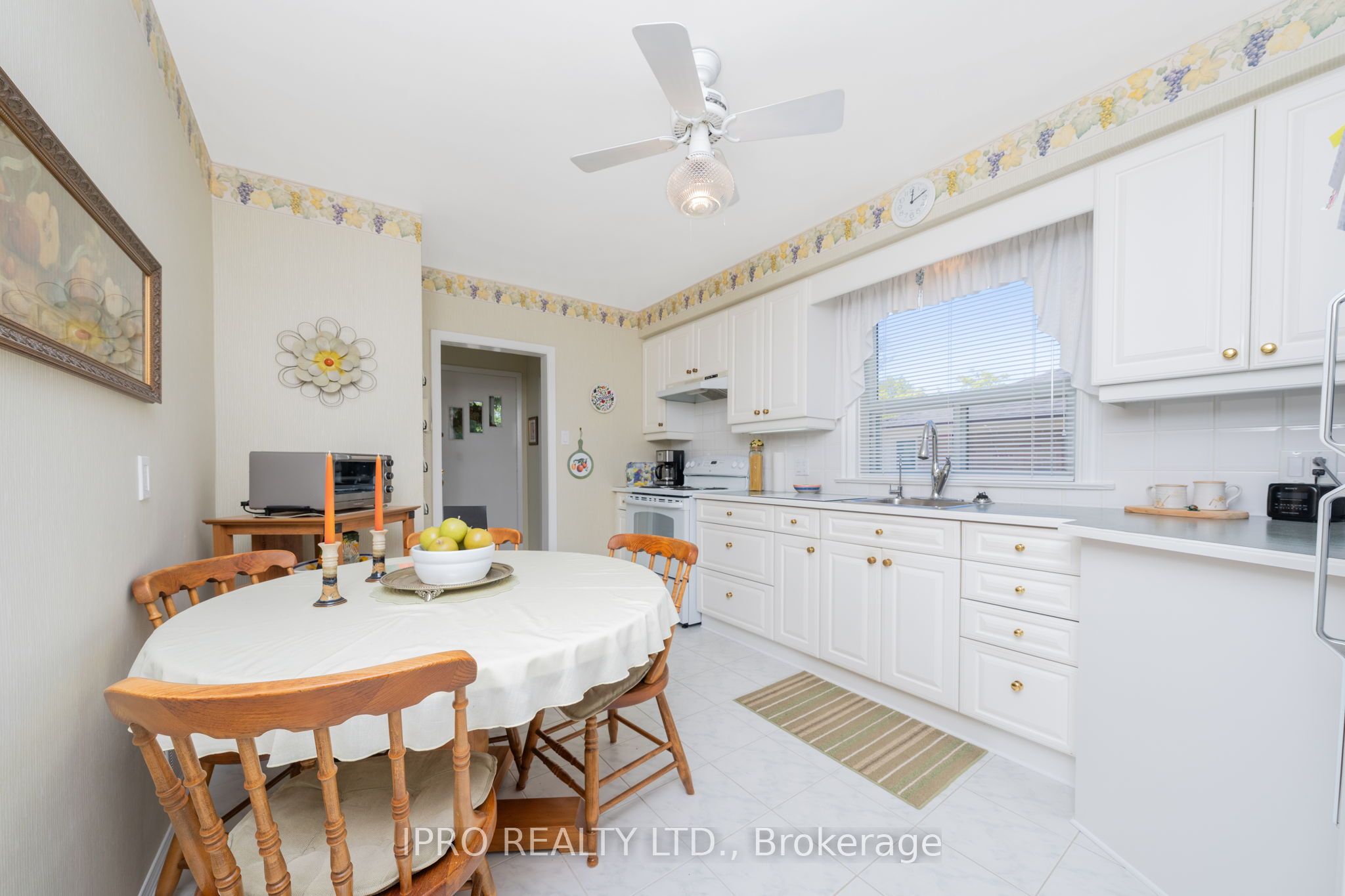 32 Cloverhill Road