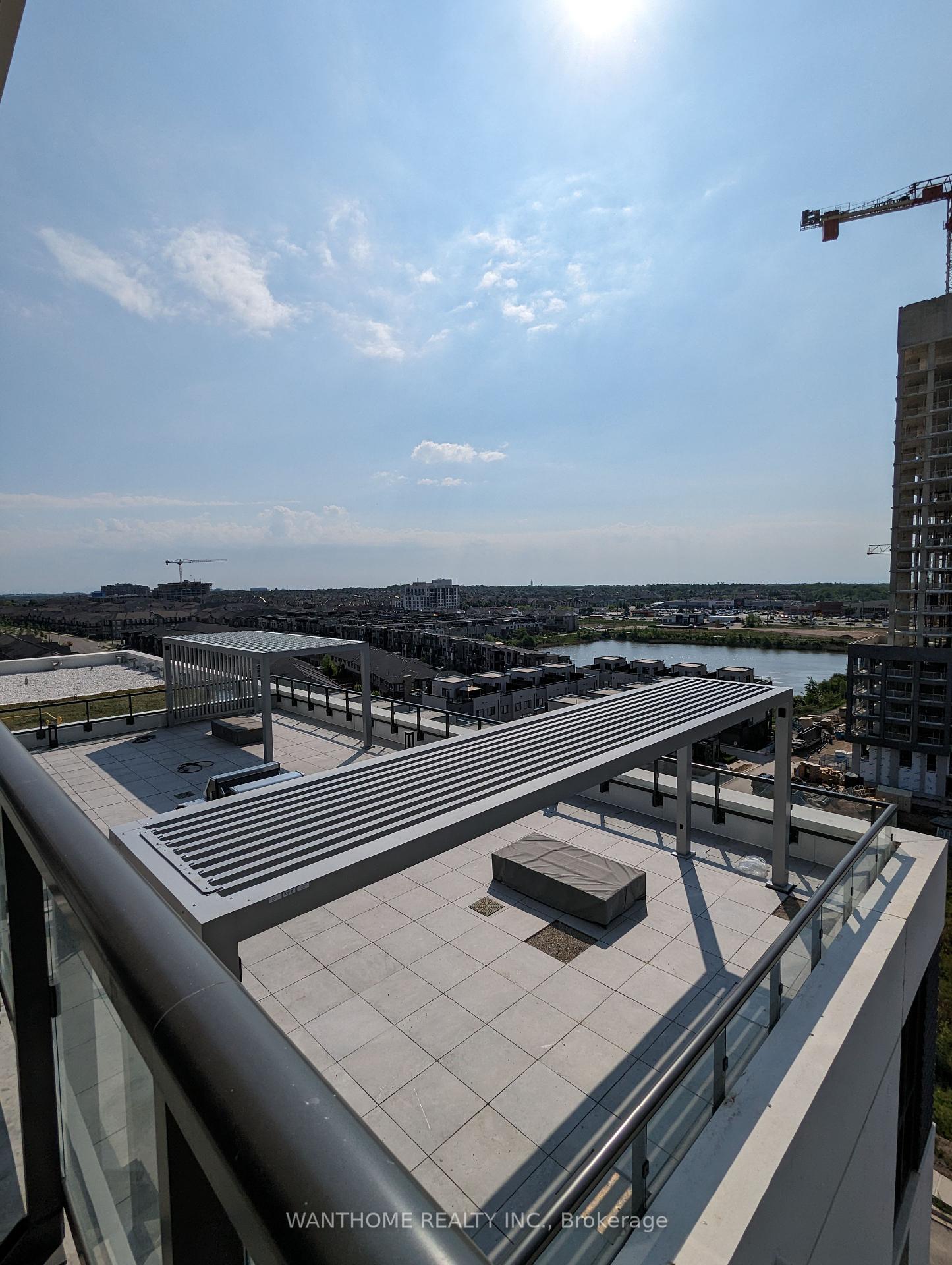 2 Bedrooms Condo at 335 Wheat Boom, Oakville For sale
