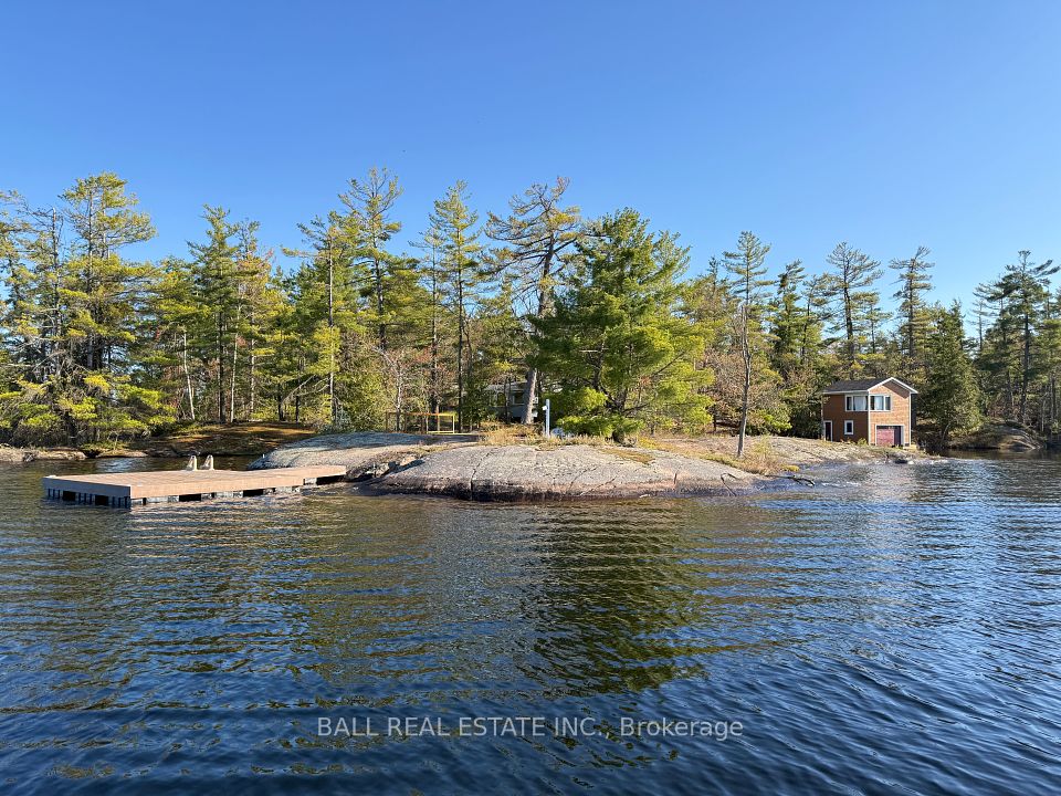 1020 Island 35, Stoney Lake