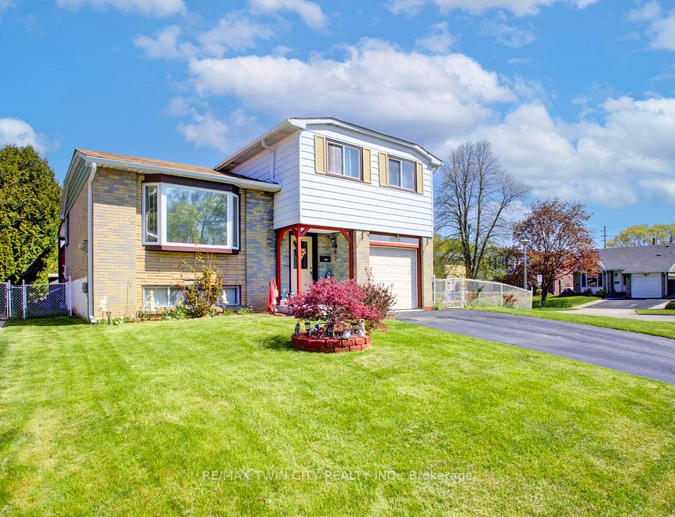 1275 Dunbar Road
