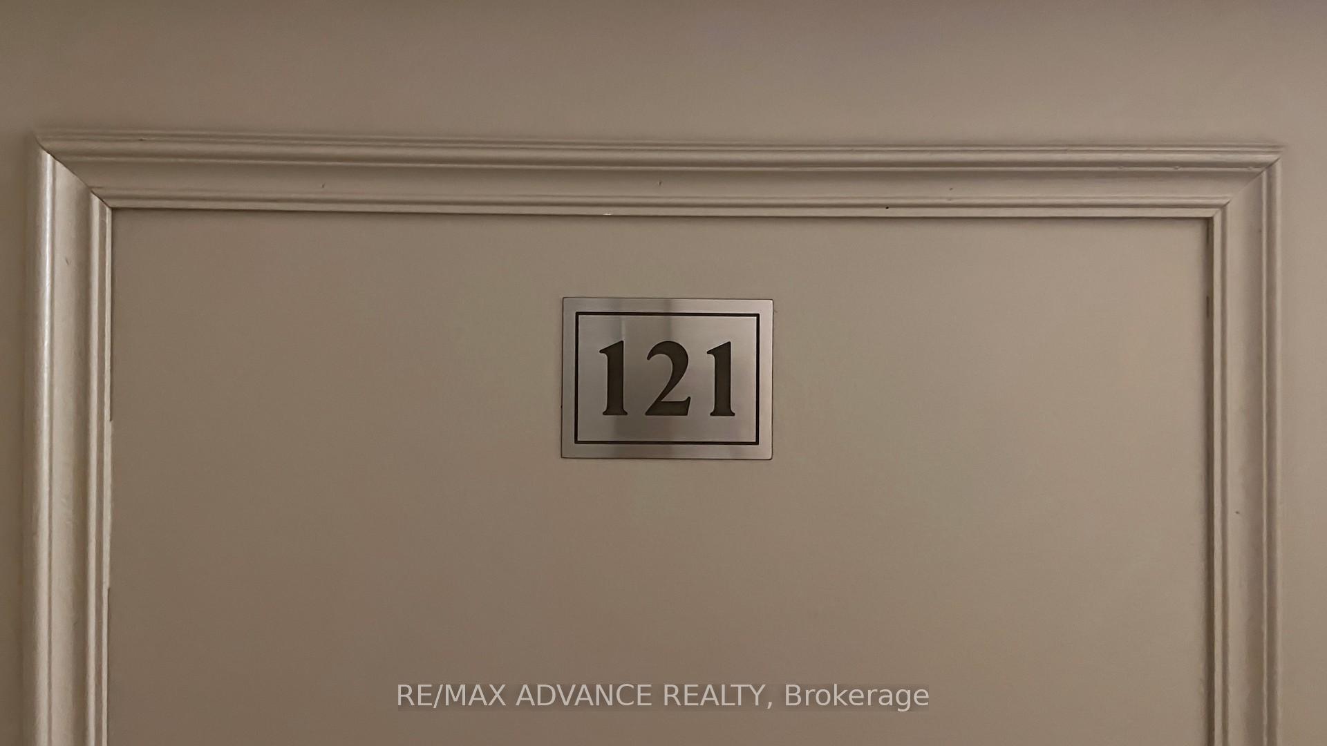4 Bedrooms Condo at 165 Cherokee, Toronto For sale