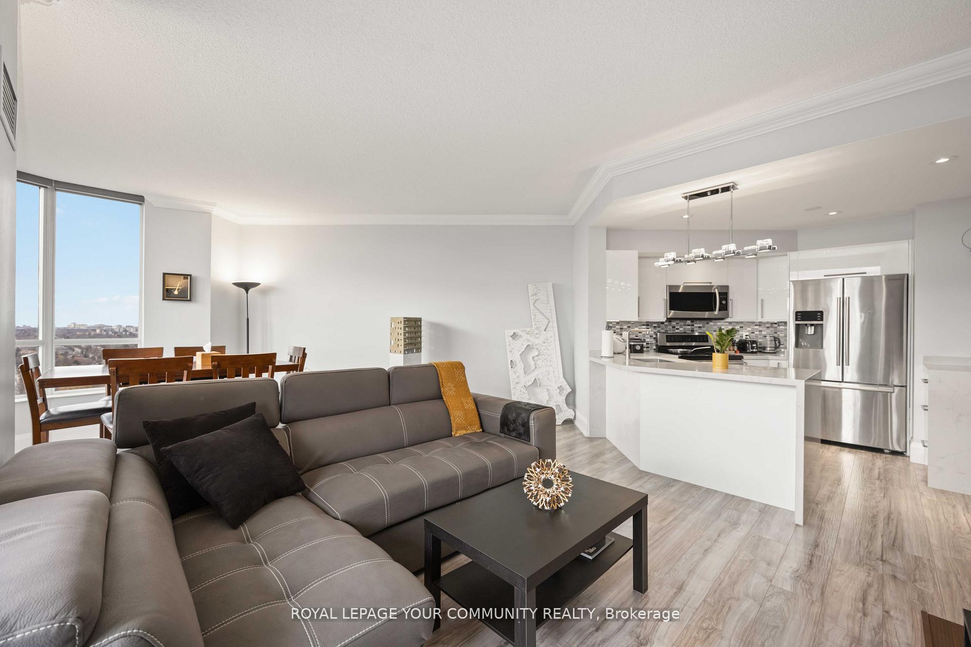 2 Bedrooms Condo at 5 Northtown, Toronto For sale