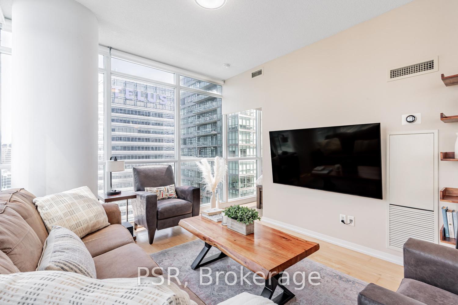 3 Bedrooms Condo at 55 Bremner, Toronto For sale
