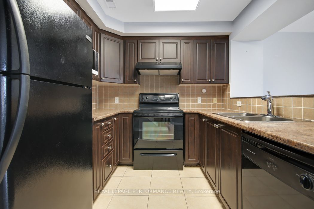 700 Reardon Private, #209