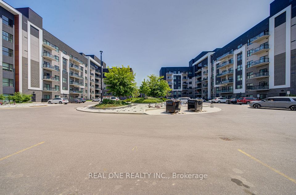 #138 - 102 Grovewood Common, Oakville, ON L6H 0X2
