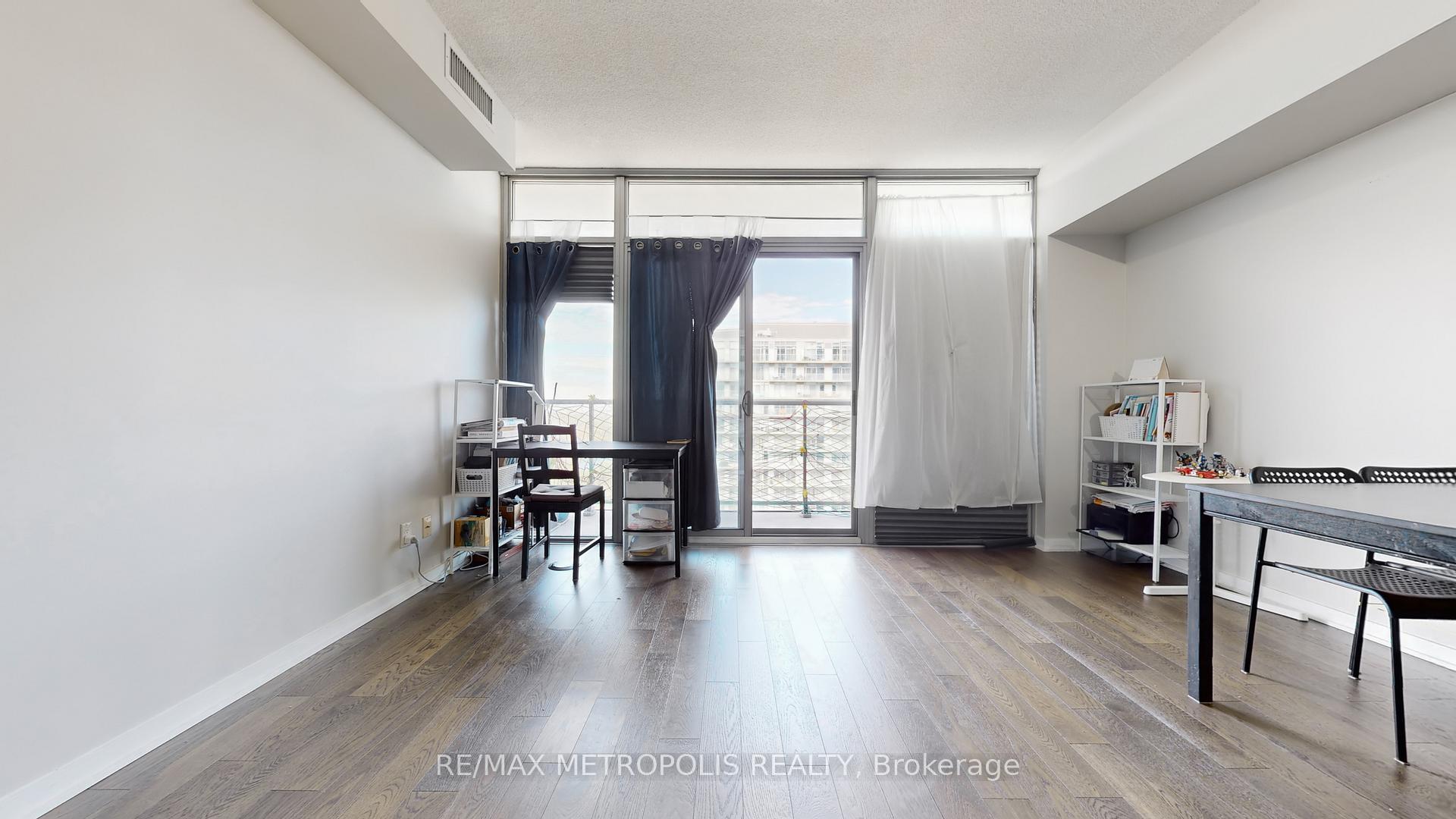 1 Bedroom Condo at 105 The Queensway, Toronto For sale