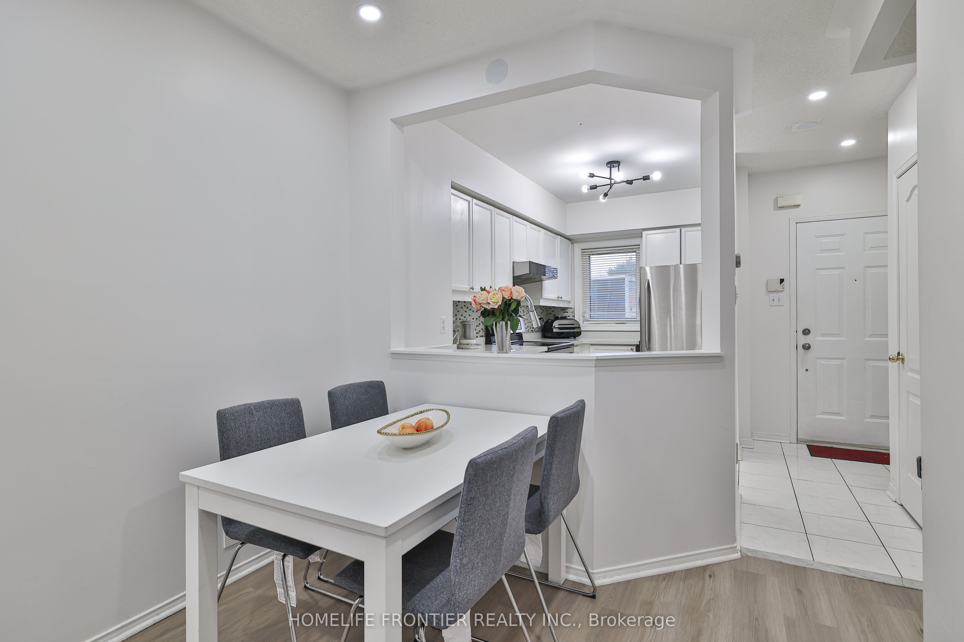 735 New Westminster Drive, #93