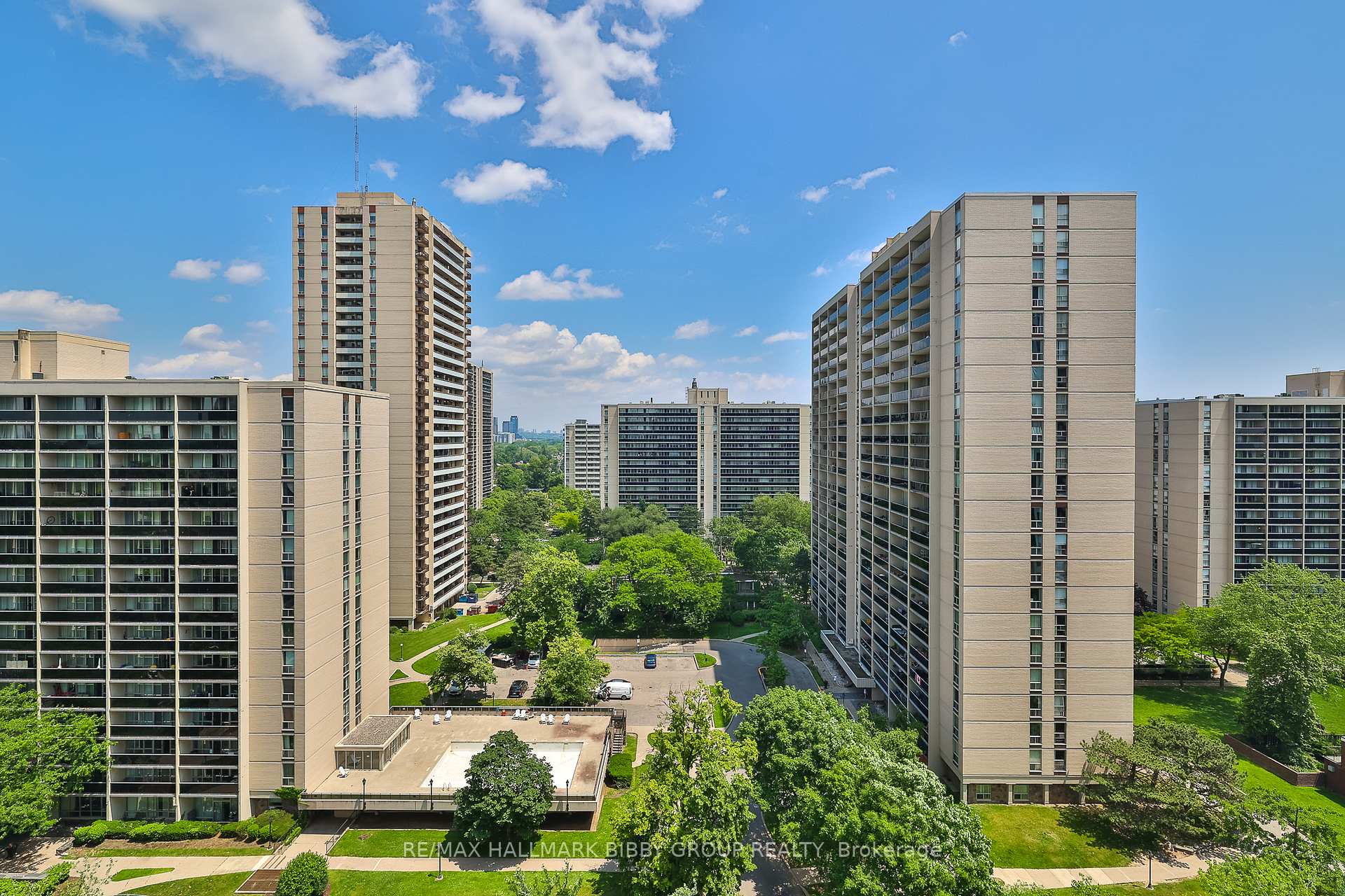 1 Bedroom Condo at 70 High Park, Toronto For sale