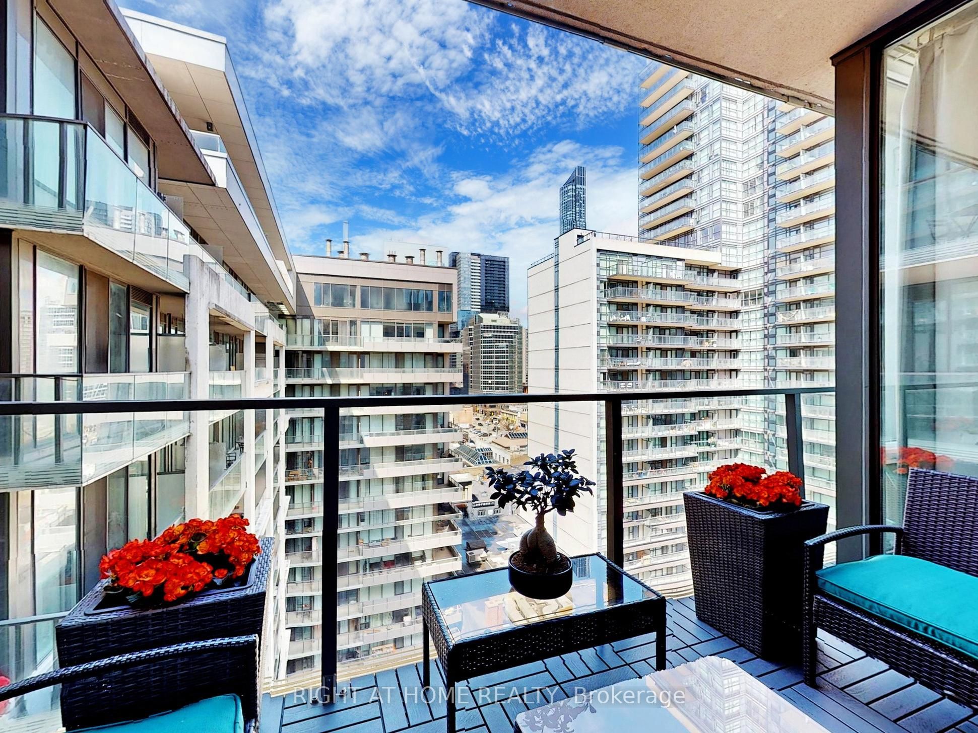 111 Elizabeth Street, #1702