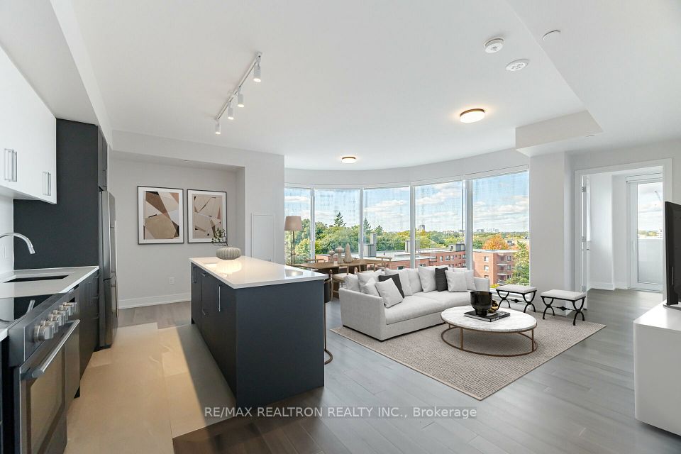 2525 Bathurst