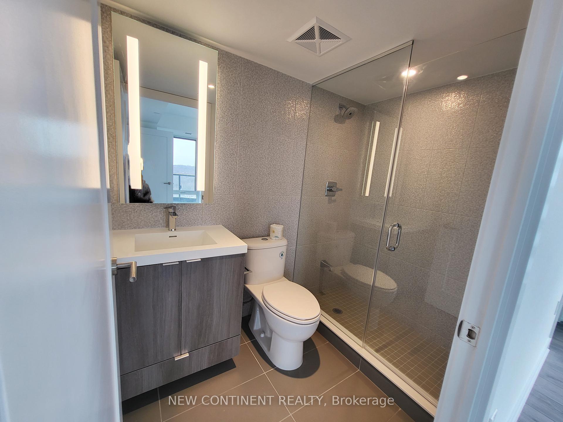 2 Bedrooms Condo at 585 Bloor, Toronto For sale