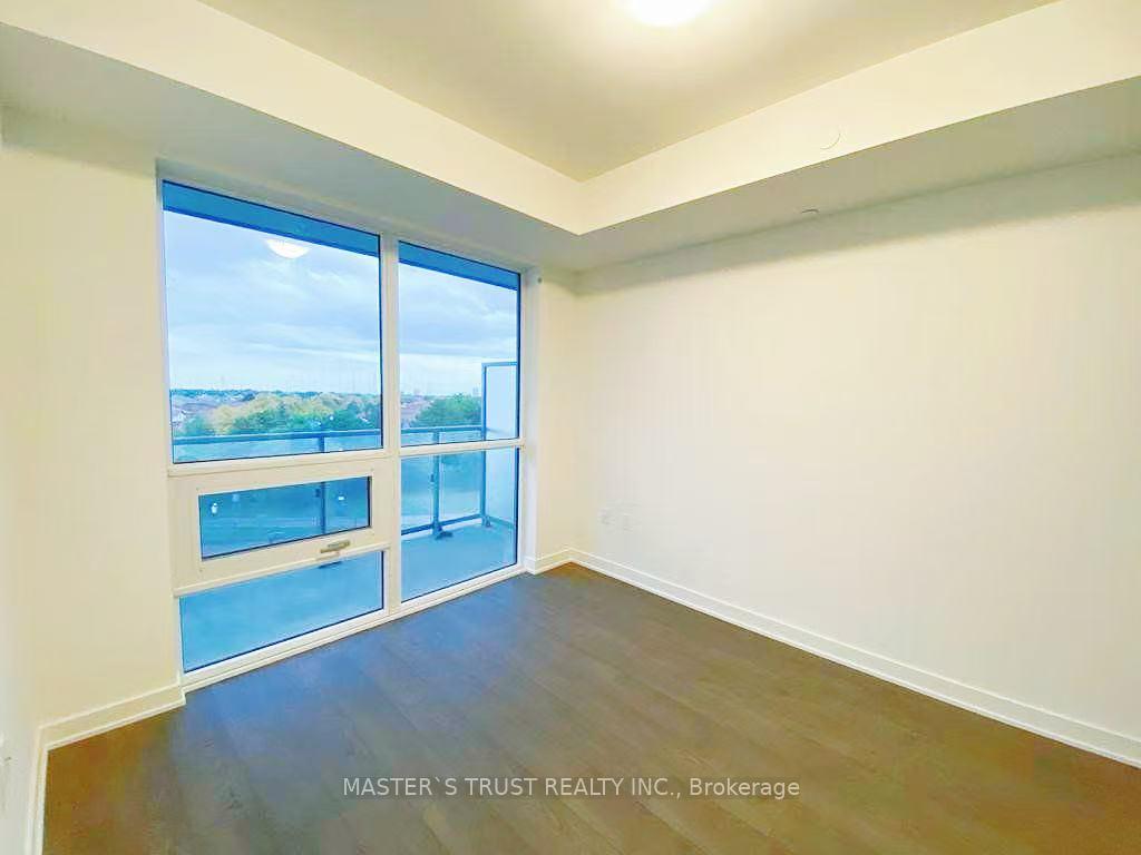 2 Bedrooms Condo at 4699 Glen Erin, Mississauga For sale