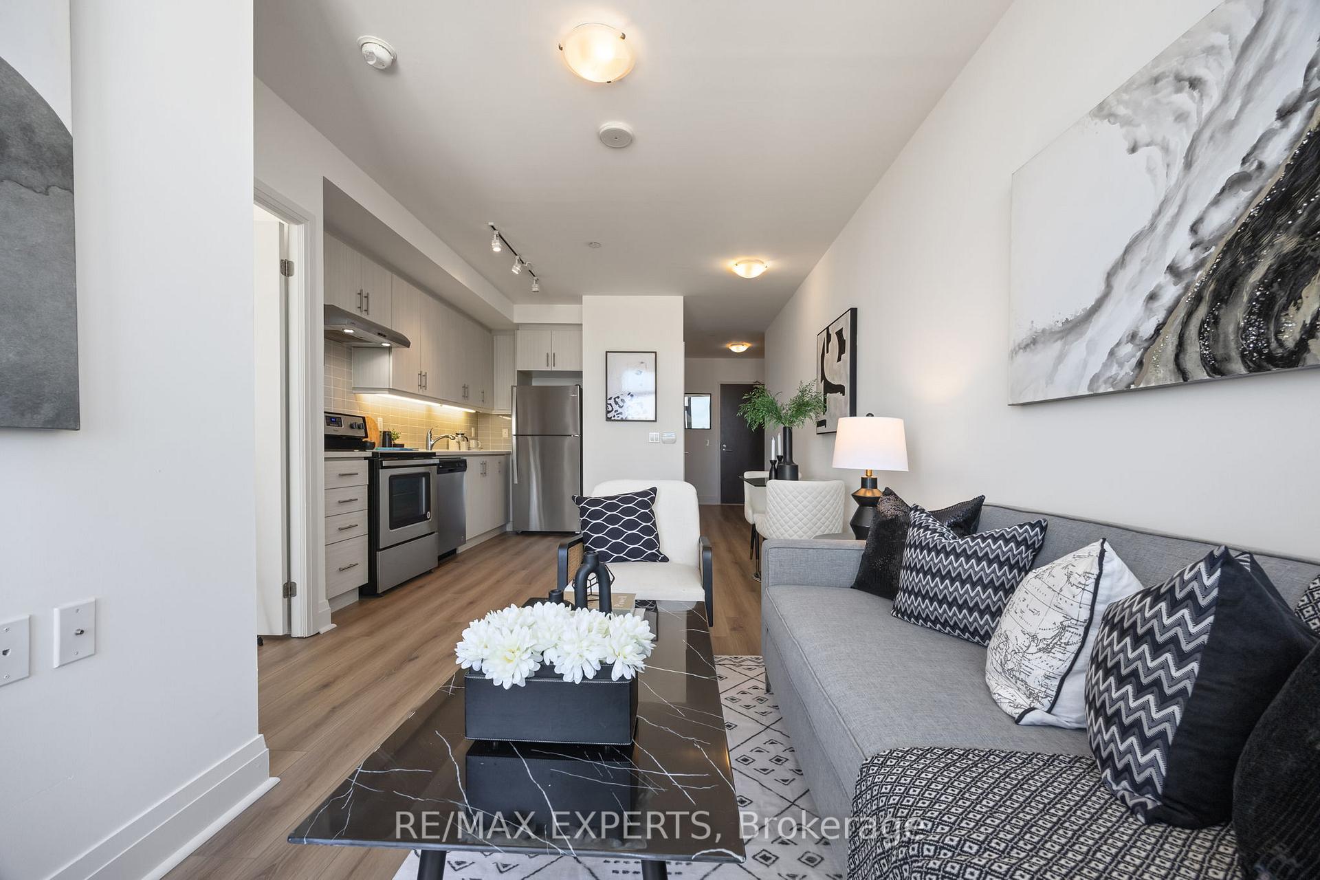 1 Bedroom Condo at 17 Zorra, Toronto For sale