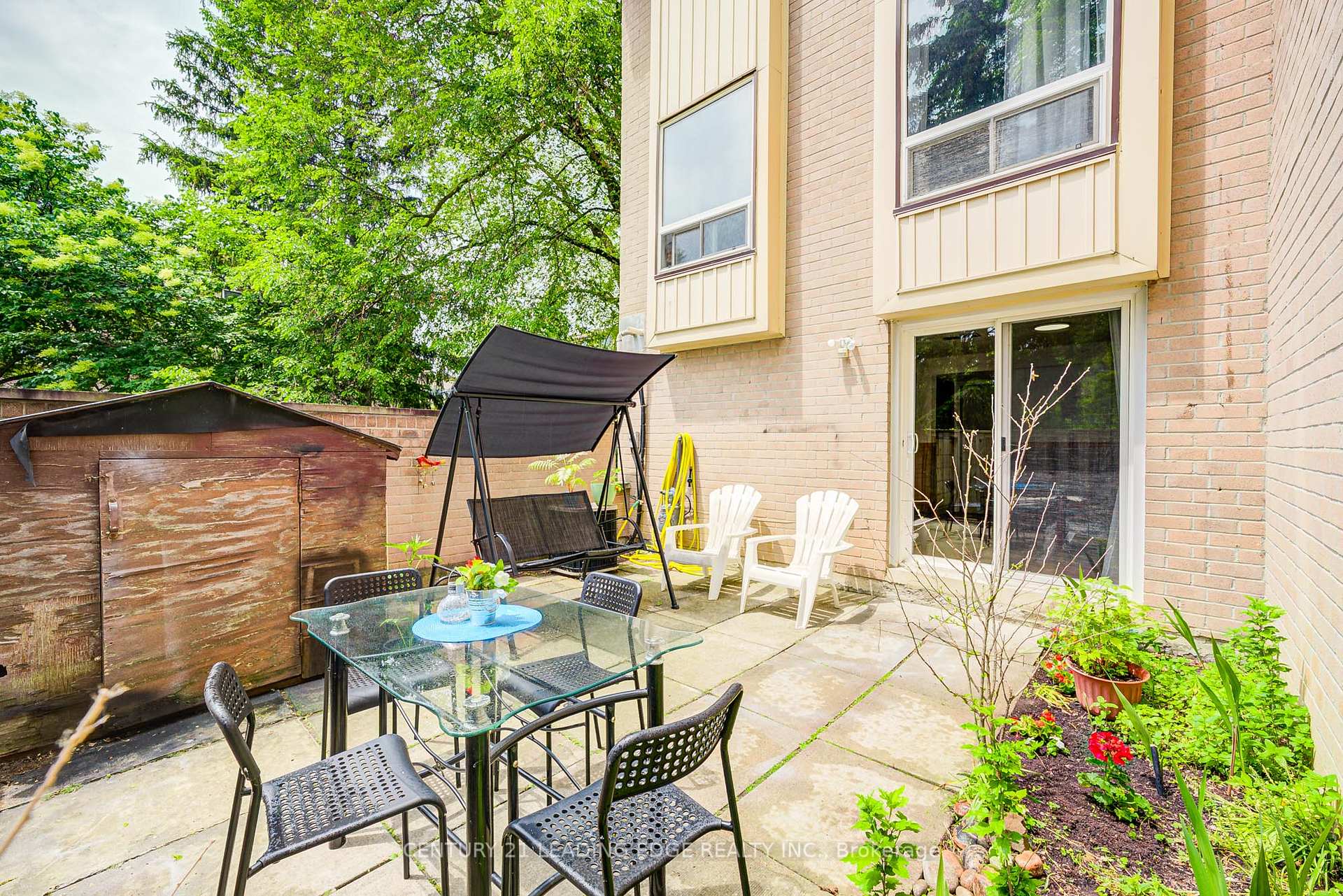 5 Bedrooms Condo at 25 Collinsgrove, Toronto For sale