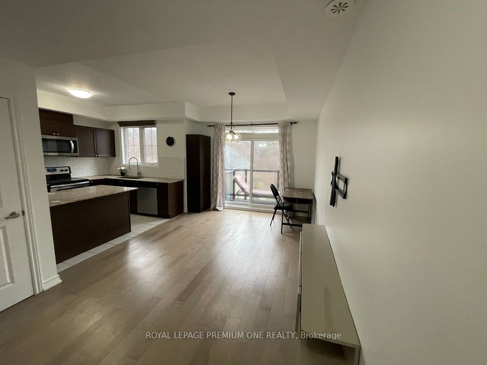 #19 - 196 Pine Grove Road, Vaughan, ON L4L 1X3